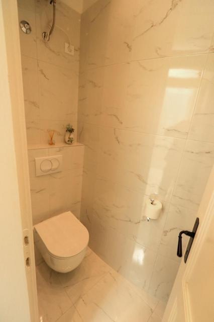 Apartment Miramare On The Beach Split Exterior photo