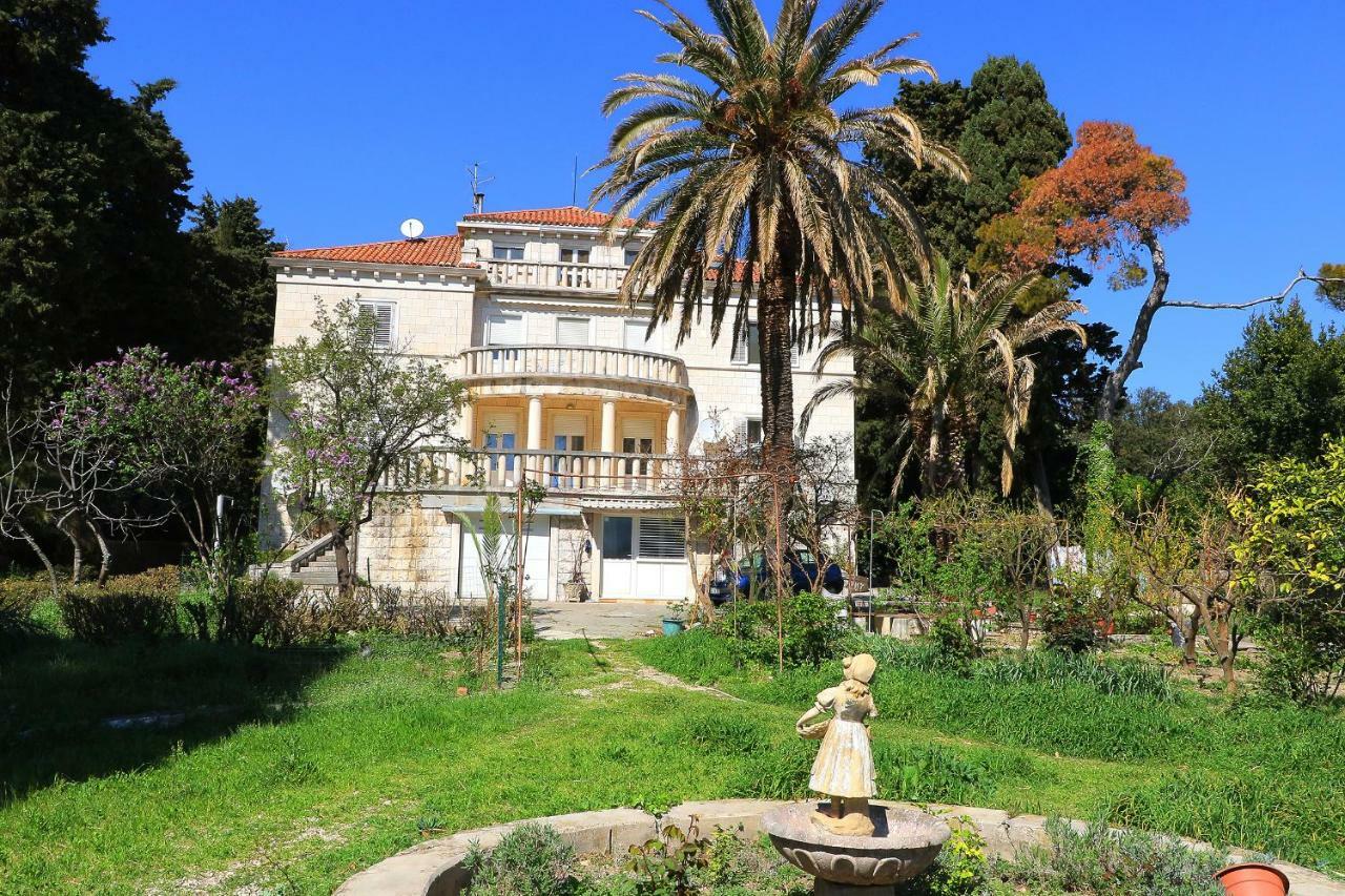 Apartment Miramare On The Beach Split Exterior photo